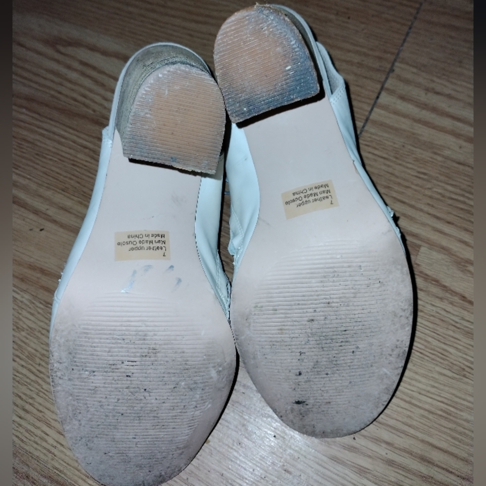 Shoes - Picture 3 of 5